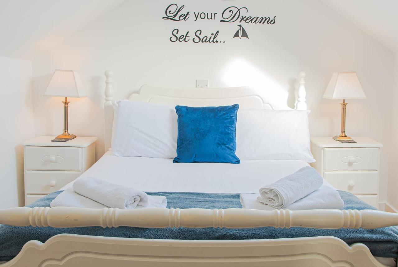 1844 Seascape Cottage Is Located On The Wild Atlantic Way Fanore Exterior foto